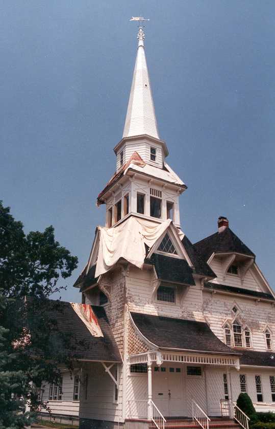 church1.jpg (42850 bytes)